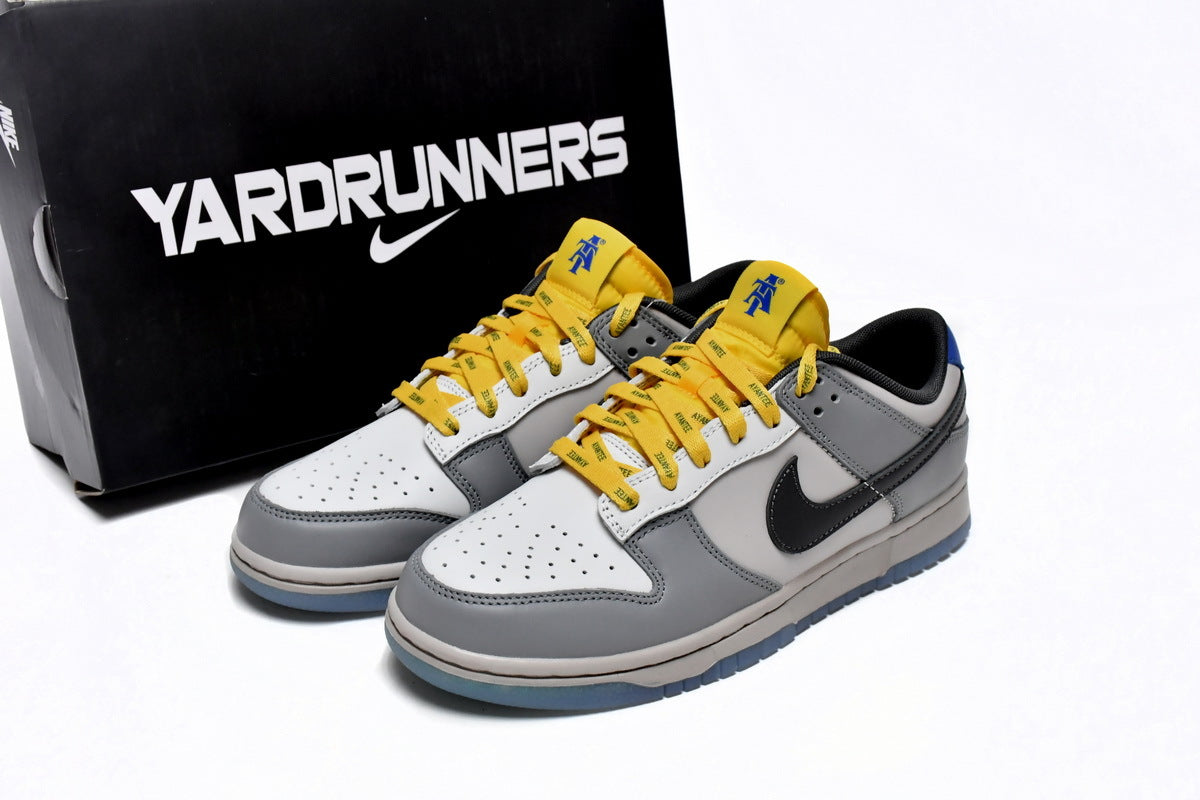 Nike Dunk North Carolina Reps Sneaker DR6187-001