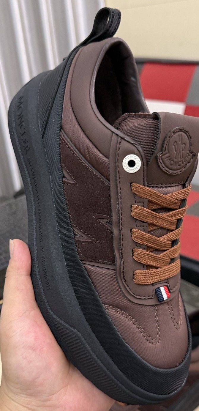 Moncler Men's Dark Brown and Black Low-Top Sneakers
