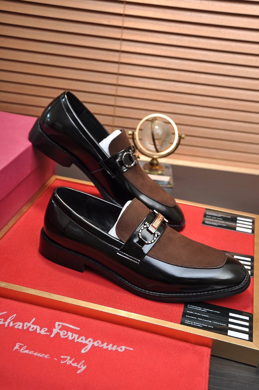 Ferragamo Men's Black & Brown Metal Bit Loafers