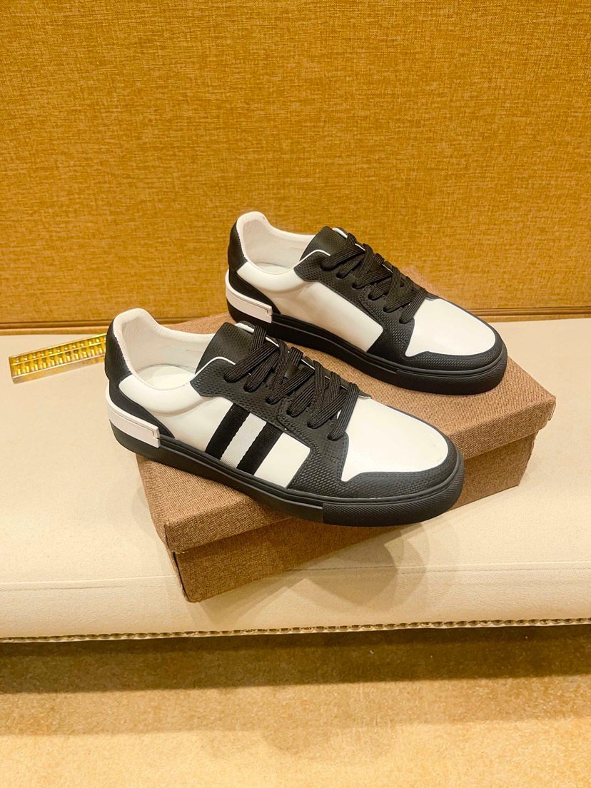 Dolce & Gabbana Black and White Stripe Low-Top Sneakers