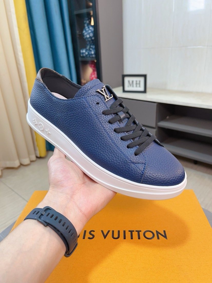 Louis Vuitton Textured Low-Top Sneakers